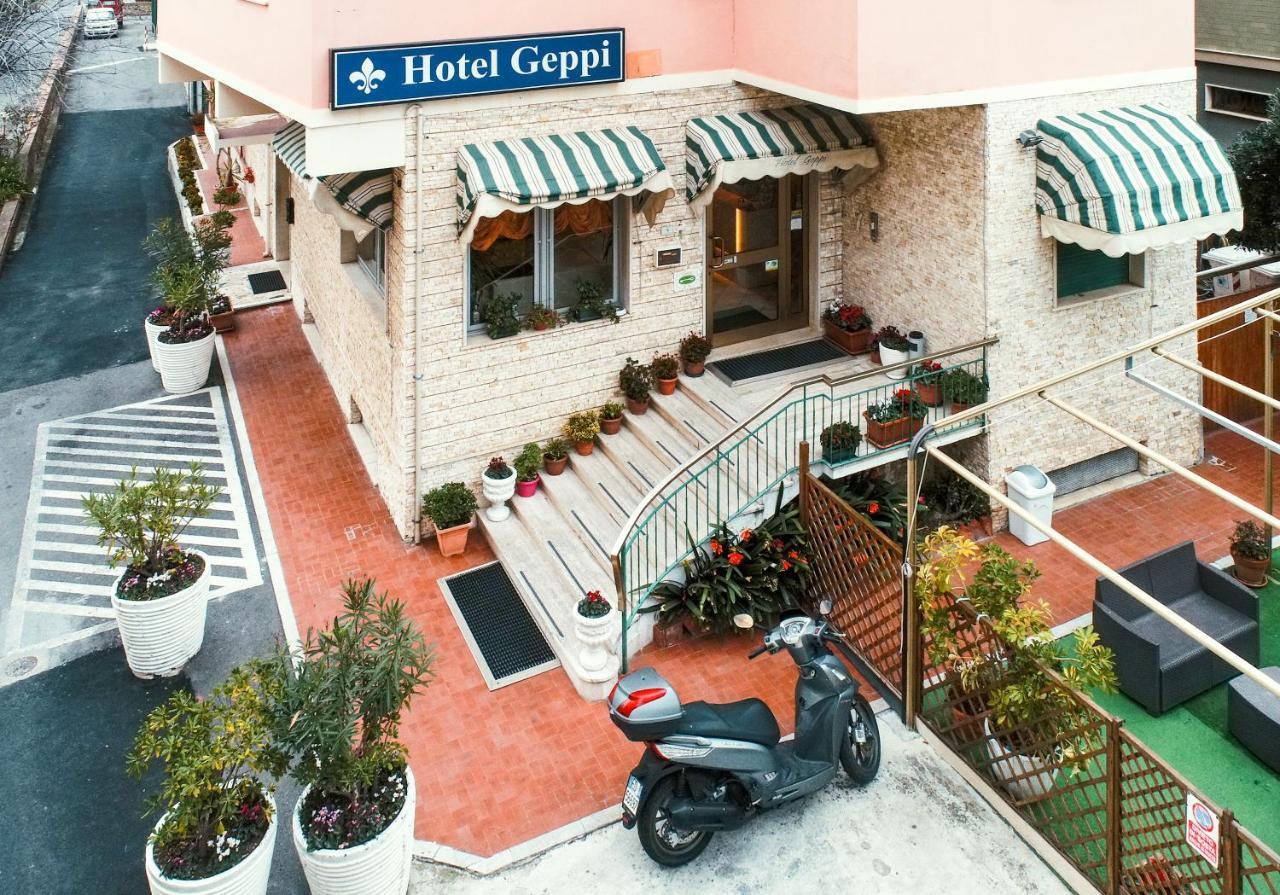 Hotel Geppi ปิเอตราลิกูเร ภายนอก รูปภาพ